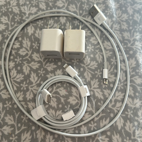 iPhone 14 Pro Max accessories - Picture 9 of 9